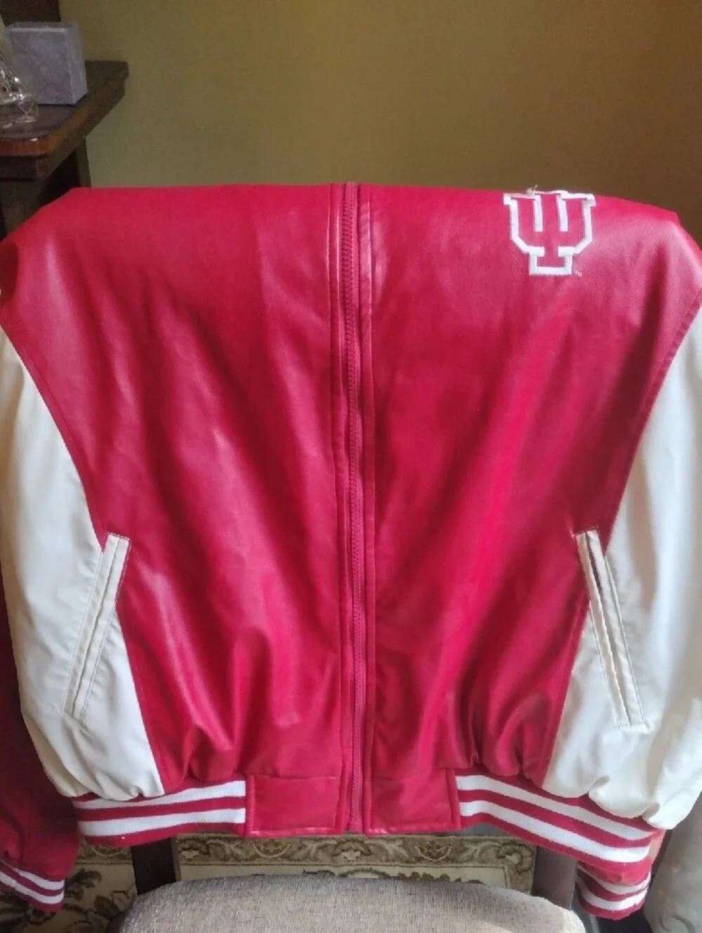 Steve & Barrys indiana themed